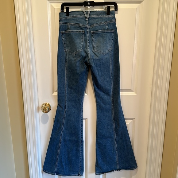 Veronica Beard Sheridan exaggerated flare, high-rise jean - Picture 2 of 3